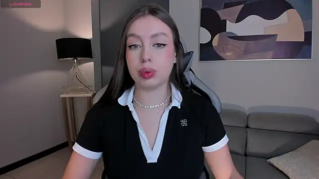 EllaClark online show from 09/30/25, 06:35