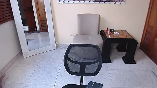 NicoleSantana online show from 02/03/26, 10:15