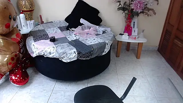 NicoleSantana online show from 07/10/26, 09:06