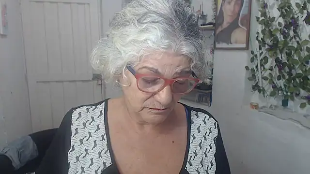 FunnyGrandma online show from 09/30/25, 11:10