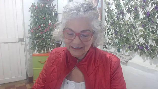 FunnyGrandma online show from 11/06/25, 11:59