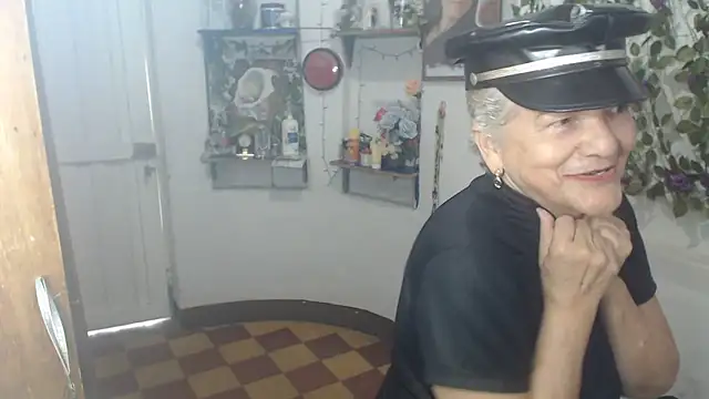 FunnyGrandma online show from 06/06/26, 07:40