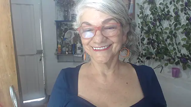 FunnyGrandma online show from 06/22/26, 05:32