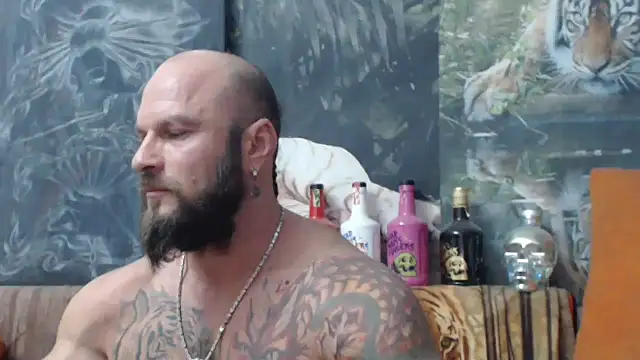 Snapshot of viking_30 chatting on 09/24/25, 06:33 viking 30 online show from 09/24/25, 06:33