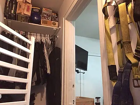 Snapshot of Jcharlesnew69@xh chatting on 10/15/25, 12:11 Jcharlesnew69xh online show from 10/15/25, 12:11