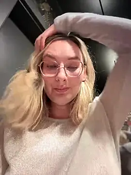 The Snowwhitee online show from 03/19/25, 07:06