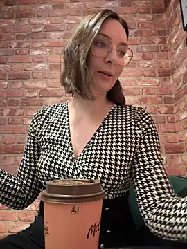 The Snowwhitee online show from 10/02/25, 07:37