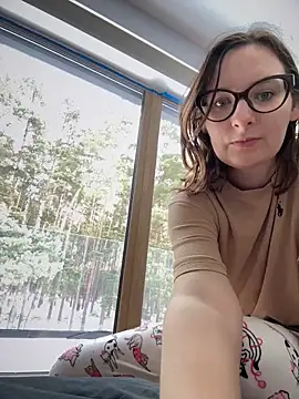 The Snowwhitee online show from 02/15/26, 08:46