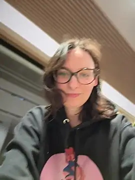 The Snowwhitee online show from 03/29/26, 06:41