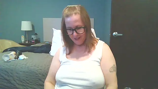 Snapshot of SweetandNaughty1 chatting on 09/12/25, 03:50 SweetandNaughty1 online show from 09/12/25, 03:50