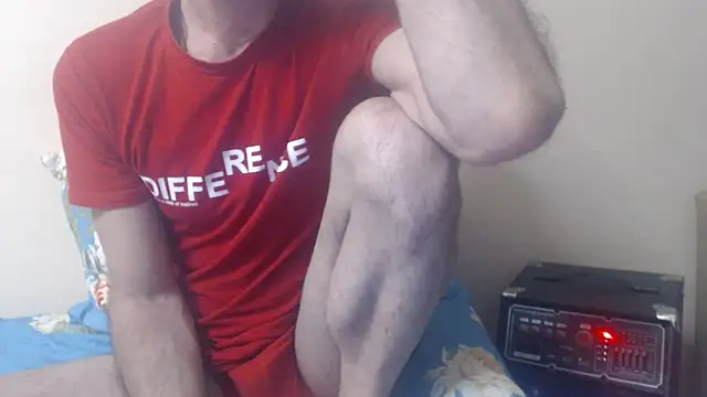 Snapshot of yvesstorm1 chatting on 05/12/26, 06:05 yvesstorm1 online show from 05/12/26, 06:05