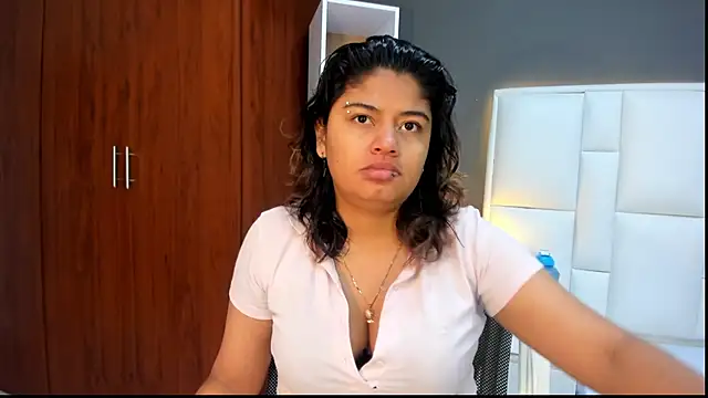 yeral2017 online show from 04/17/26, 12:52