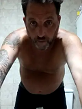 Snapshot of Reload_033 chatting on 03/05/26, 04:41 Reload 033 online show from 03/05/26, 04:41