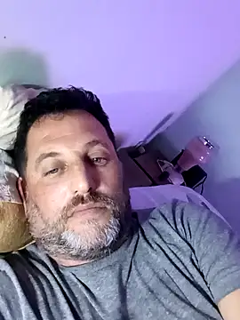 Snapshot of Reload_033 chatting on 04/10/26, 01:22 Reload 033 online show from 04/10/26, 01:22