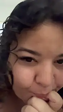 valentinny online show from 10/11/25, 03:43