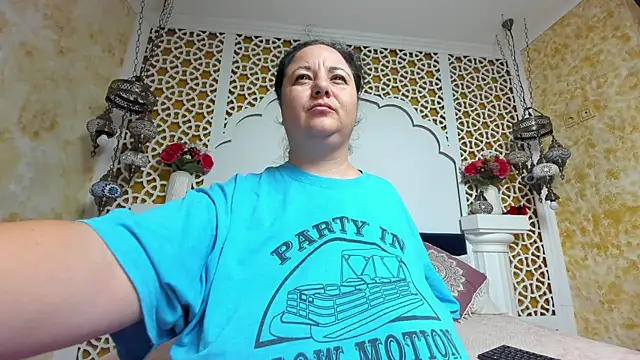 AleshaArabian online show from 12/16/25, 05:34