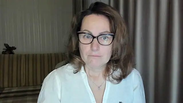 lauraoven online show from 02/24/25, 04:15