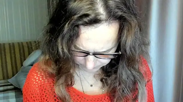 lauraoven online show from 11/03/25, 07:31