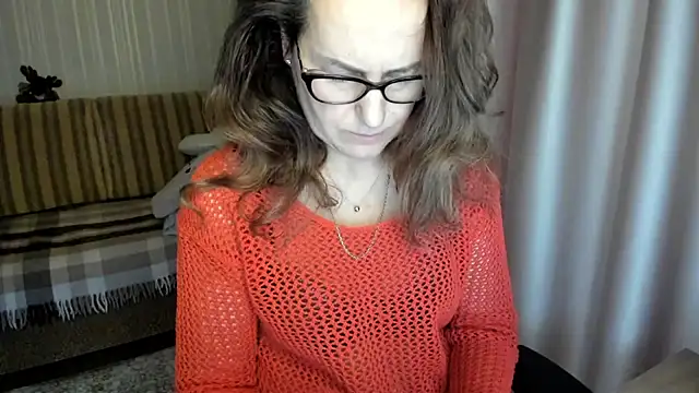 lauraoven online show from 01/15/26, 10:42