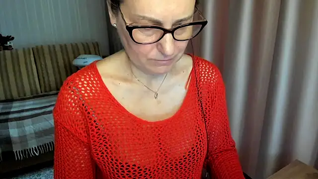 lauraoven online show from 03/02/26, 06:58