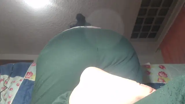 prettyangelsquirt online show from 05/09/26, 04:45