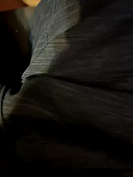 Snapshot of JohnnyBigShot chatting on 10/29/25, 10:22 JohnnyBigShot online show from 10/29/25, 10:22