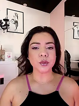 Sofiia W26 online show from 02/20/25, 04:03