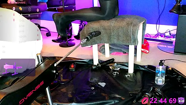 Kinky JXD online show from 02/22/25, 03:47