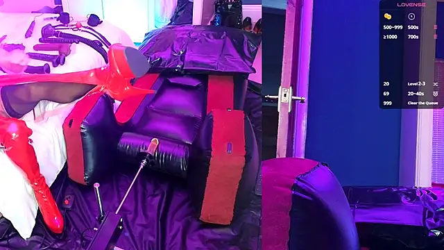 Kinky JXD online show from 10/13/25, 05:02