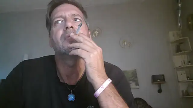 matrikes1 online show from 10/15/25, 02:50