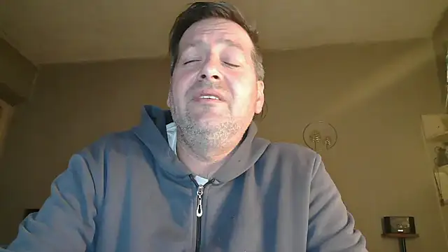 matrikes1 online show from 03/25/26, 04:57