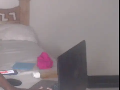 Snapshot of squirt_woman2 chatting on 01/28/25, 10:45 squirt woman2 online show from 01/28/25, 10:45