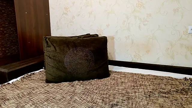 Snapshot of MARMELADINKA- chatting on 11/24/25, 06:40 MARMELADINKA- online show from 11/24/25, 06:40