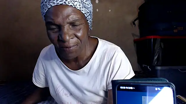 Snapshot of NaughtyGranny chatting on 03/09/25, 07:45 NaughtyGranny online show from 03/09/25, 07:45