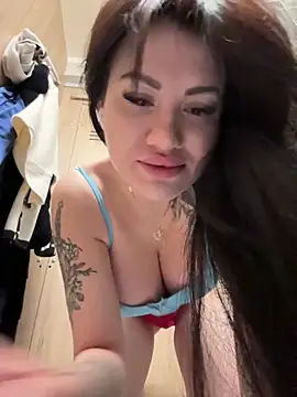 Wet  Bunny online show from 02/18/25, 09:43