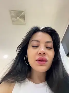 Wet  Bunny online show from 06/14/26, 06:15