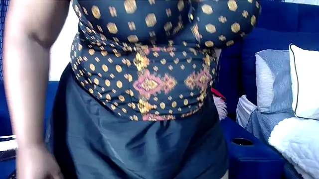 crystalbxx online show from 11/24/25, 07:13