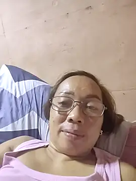 asianwet4u online show from 10/18/25, 11:00