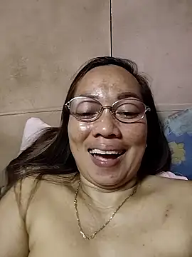 asianwet4u online show from 12/21/25, 03:24