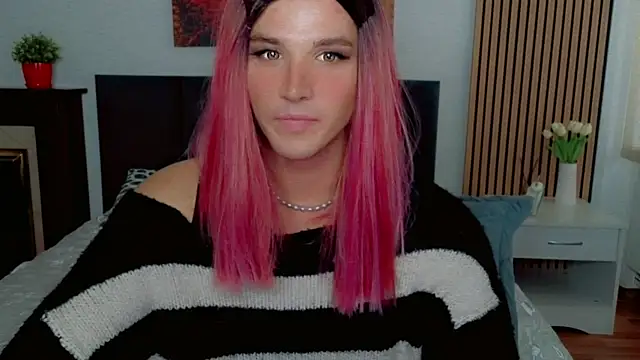 HelenSpellman online show from 06/25/26, 05:12