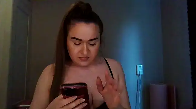 avajade online show from 01/13/25, 02:21