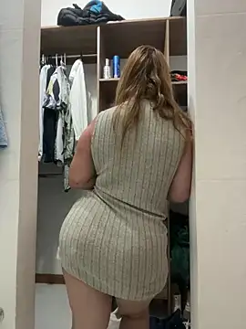 Snapshot of moniquerainx chatting on 02/13/25, 02:56 moniquerainx online show from 02/13/25, 02:56