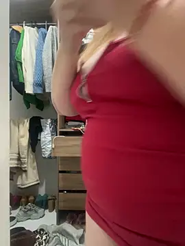 Snapshot of moniquerainx chatting on 03/21/25, 03:33 moniquerainx online show from 03/21/25, 03:33