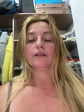 moniquerainx online show from 03/28/26, 03:17