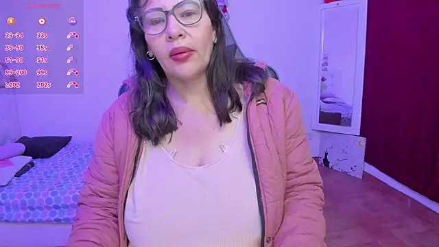 esmeralda milf online show from 04/15/26, 01:07