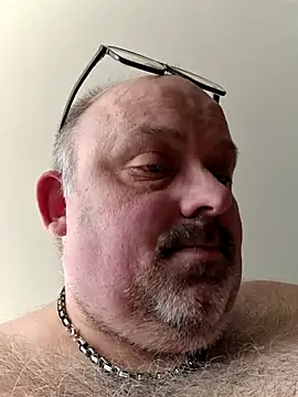 Snapshot of Bibear197511 chatting on 05/26/26, 02:13 Bibear197511 online show from 05/26/26, 02:13