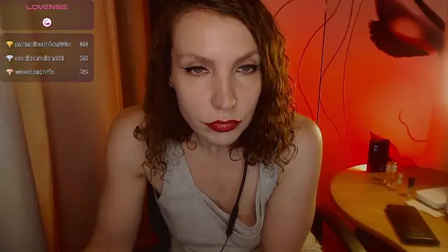 Snapshot of JohansonKatie chatting on 01/08/25, 06:09 JohansonKatie online show from 01/08/25, 06:09