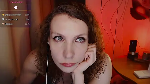 Snapshot of JohansonKatie chatting on 02/02/25, 04:48 JohansonKatie online show from 02/02/25, 04:48