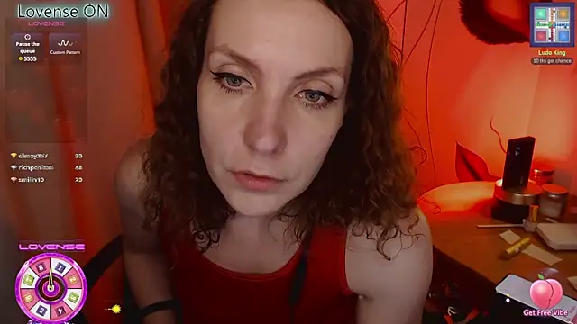 Snapshot of JohansonKatie chatting on 02/26/25, 10:20 JohansonKatie online show from 02/26/25, 10:20