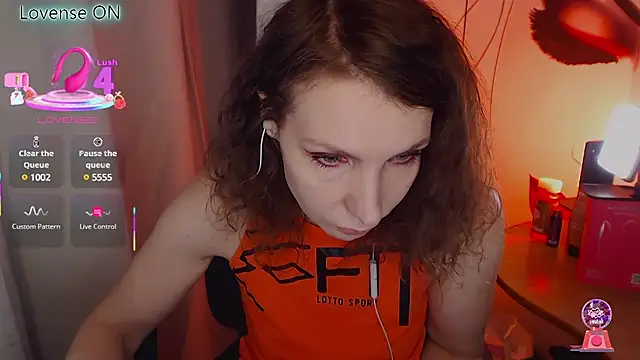 Snapshot of JohansonKatie chatting on 03/14/25, 08:32 JohansonKatie online show from 03/14/25, 08:32